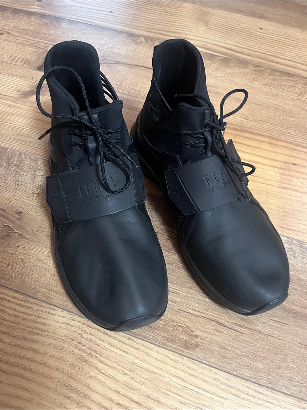 Puma Fenty Ladies Black Lace-Up Strap Sneakers Size 7.5 Like New